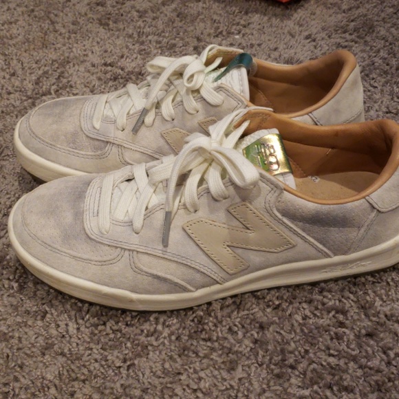 nb 300 classic